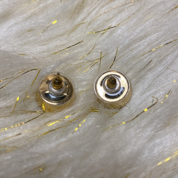 KATE SPADE Round Bezel Gray/ Black Stud - Picture 4 of 5